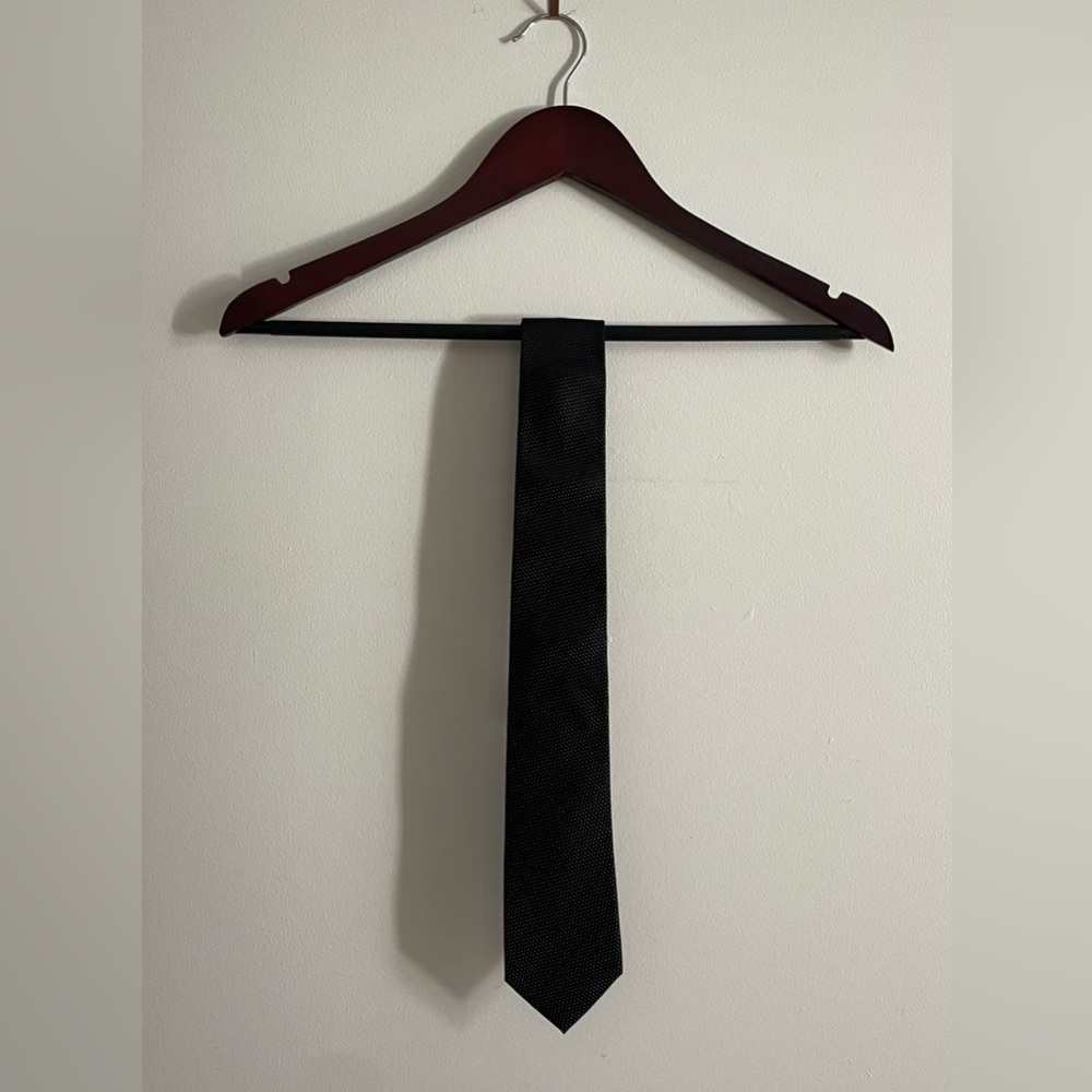 NWOT: Silk Black and White Calvin Klein Tie